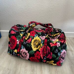 Vera Bradley size medium tote